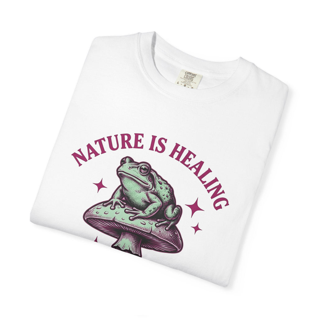 Toad Fungus Retro T-Shirt – Funny Outdoors Nature Humor product image 5