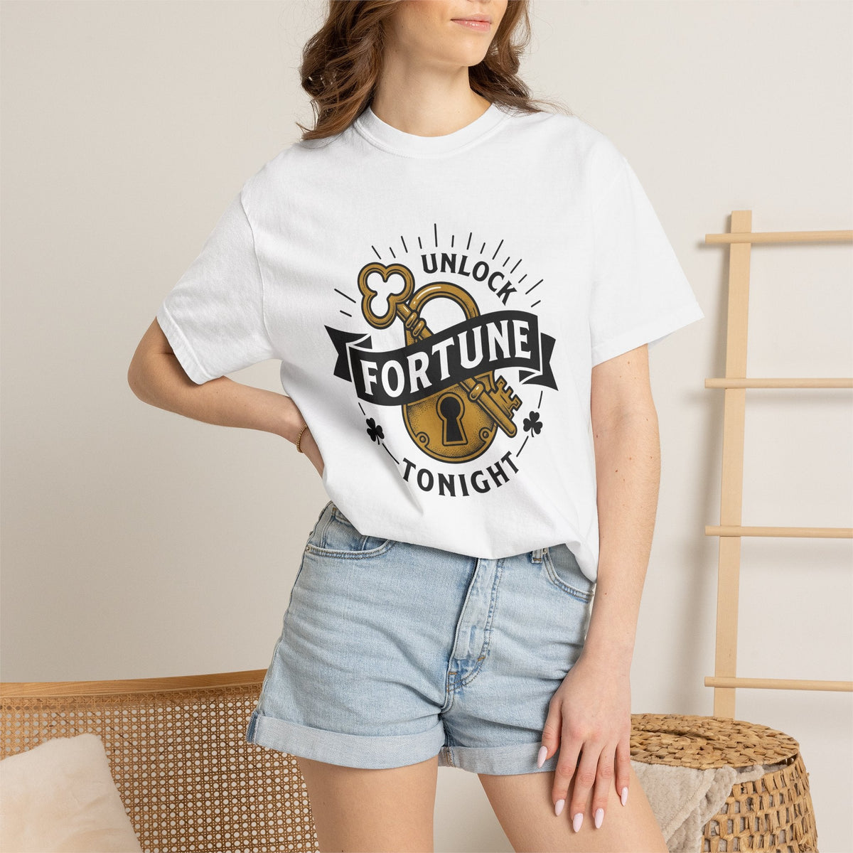 Old Lock Key Shirt St Patrick's Day Chance Unisex Gift Poster Art Tee Antique