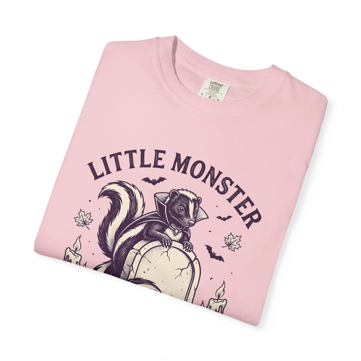 Vampire Skunk Retro T-Shirt – Halloween Wildlife Horror product image 11