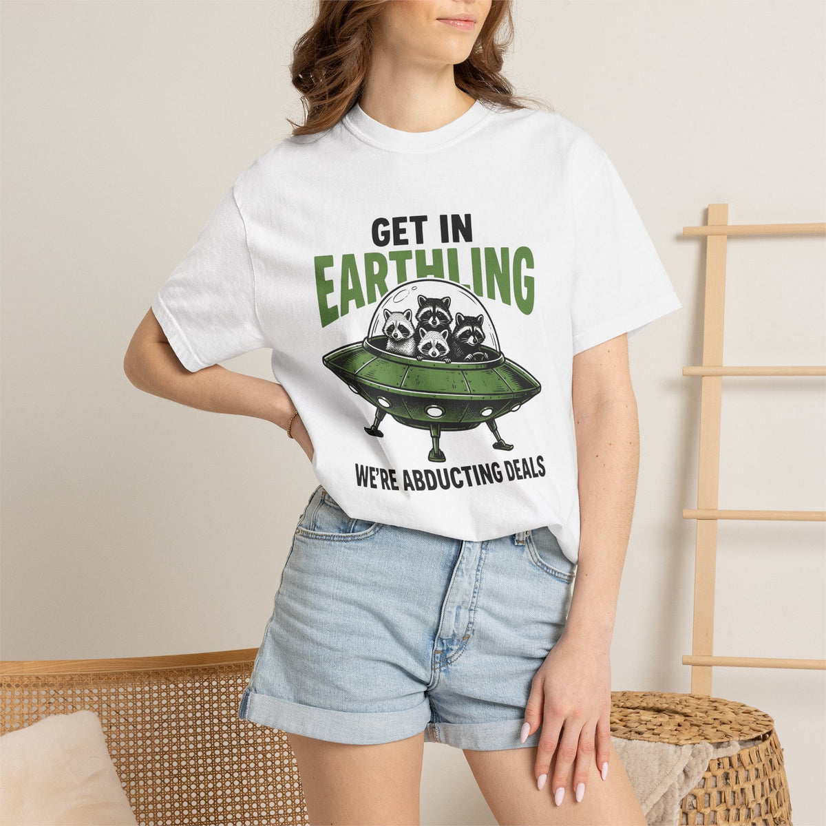 Raccoon Spaceship Comic T-Shirt – Funny Space Wildlife product image 6
