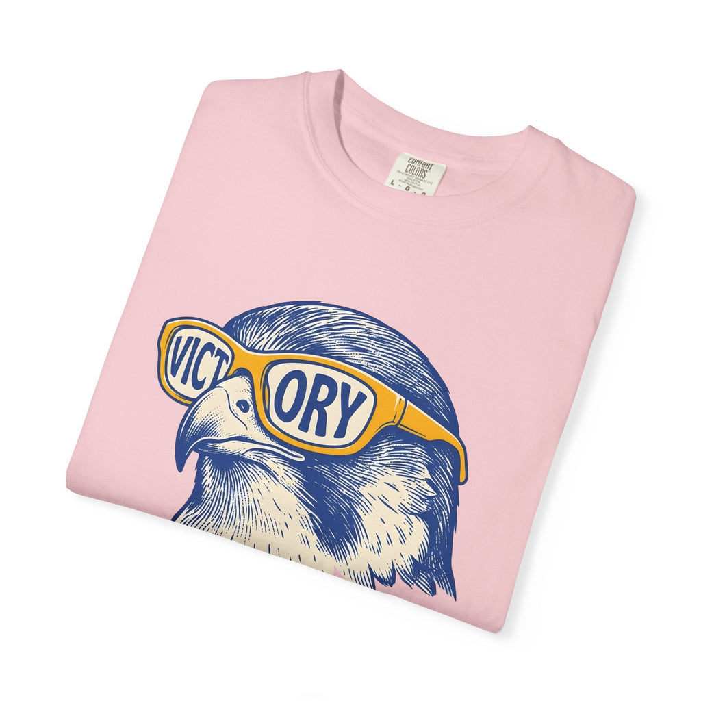 Eagle Sunglasses Retro T-Shirt – Funny Cool Wildlife Humor product image 11