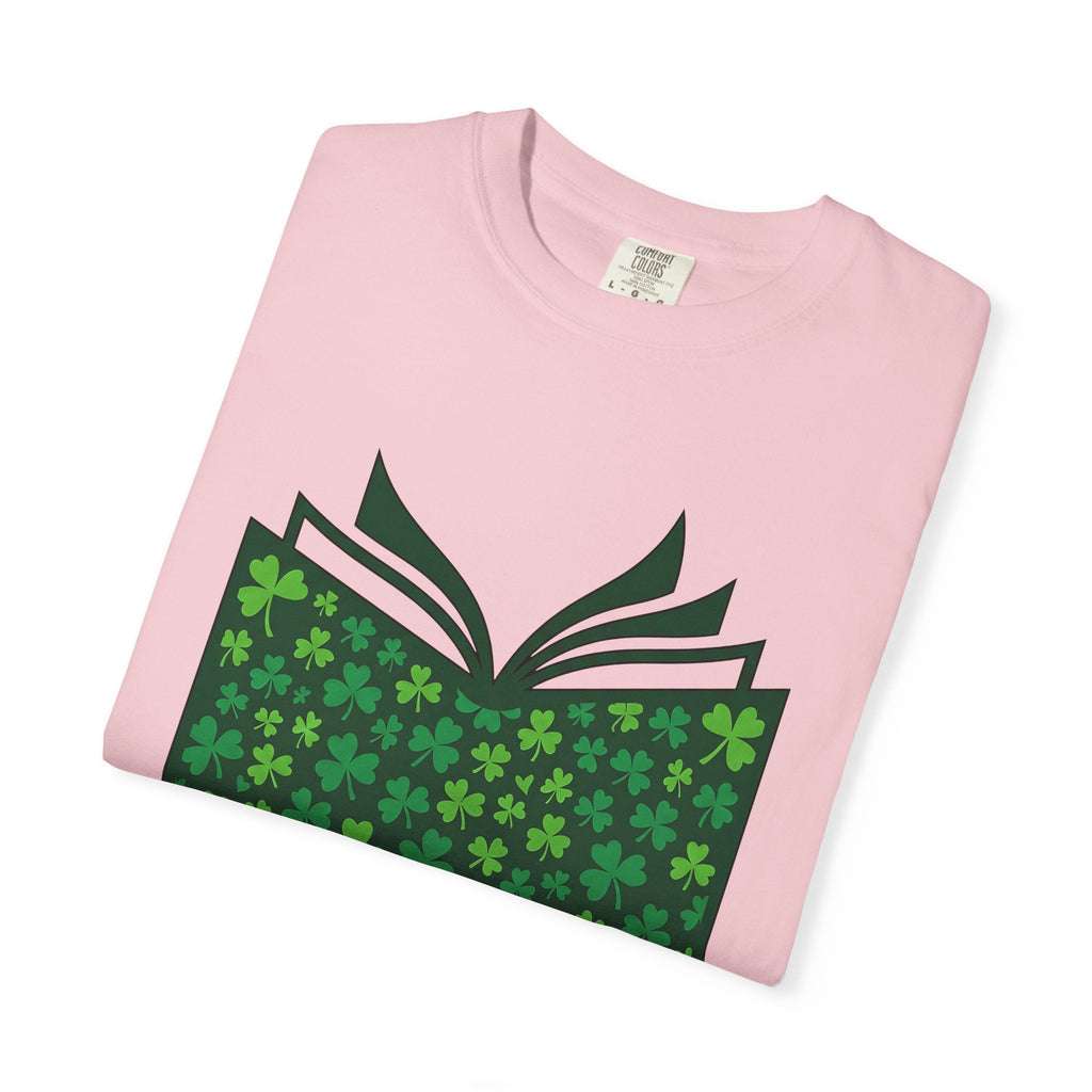 Lucky Shamrock Book Vintage T-Shirt – Bookish St Patrick's product image 11