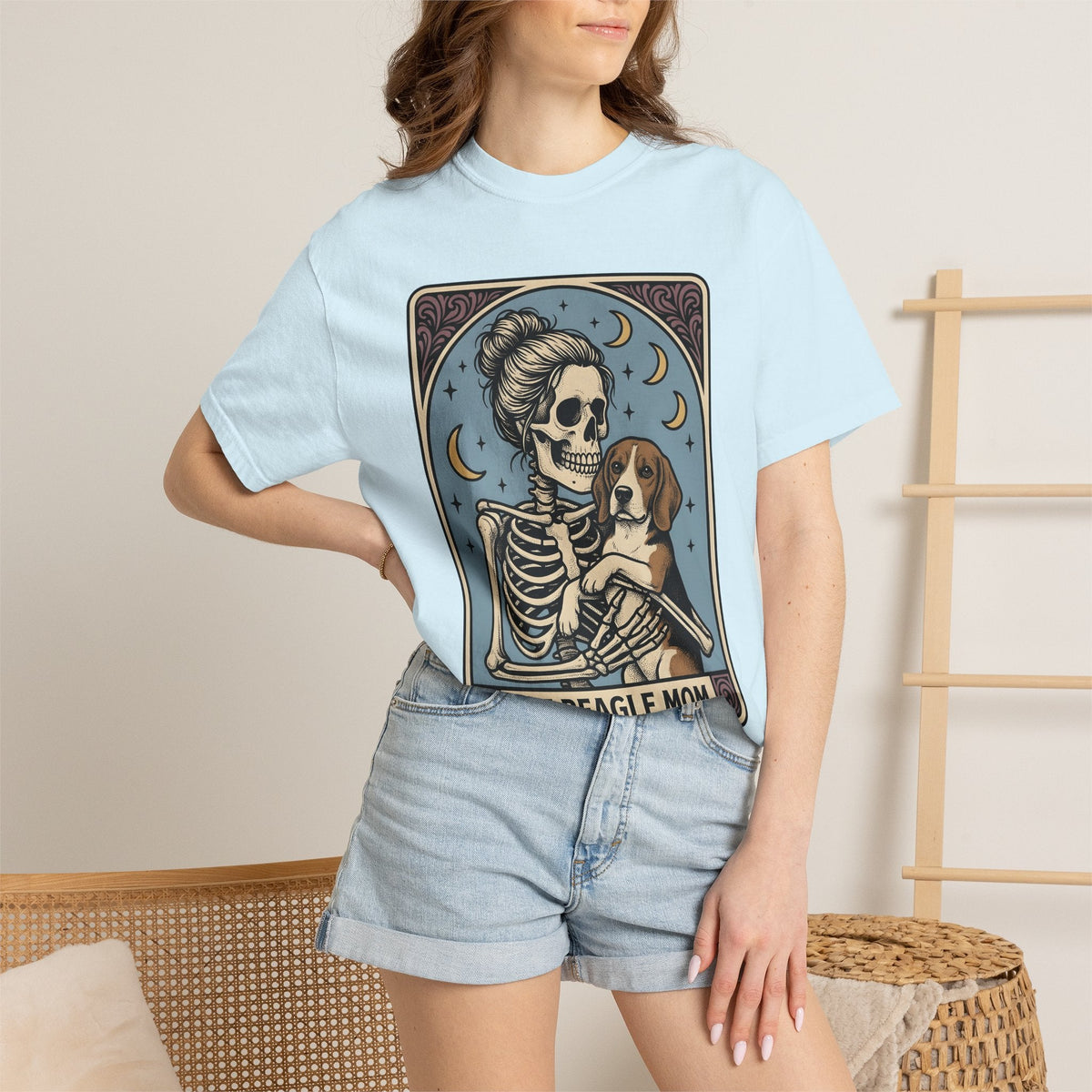 Skeleton Woman Beagle Vintage T-Shirt – Halloween Dog Mom product image 10