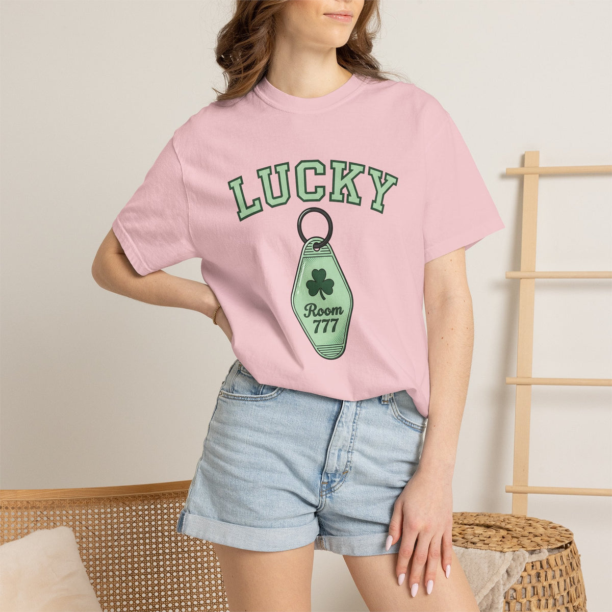 Shamrock Keychain Shirt St Patrick's Day Luck Unisex Gift Bold Graphic Tee