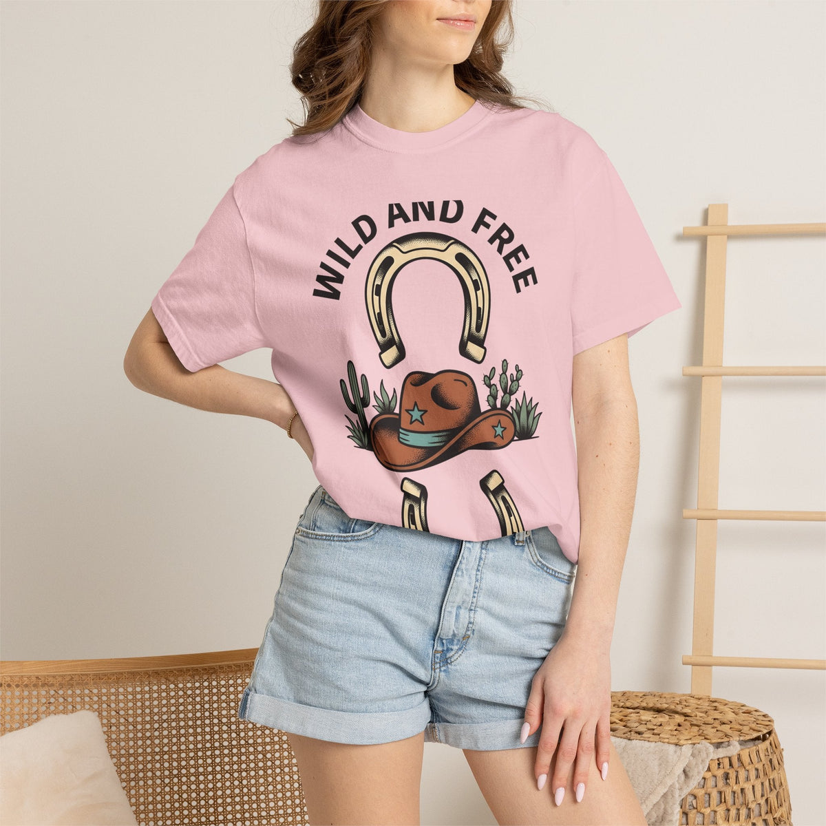 Cowboy Hat Shirt Cowgirl Ranch Gift Women Old West Tee Stetson T-Shirt Cowboy Fan Western Tshirt Farm Graphic Hand Drawn Horseshoe Tshirt