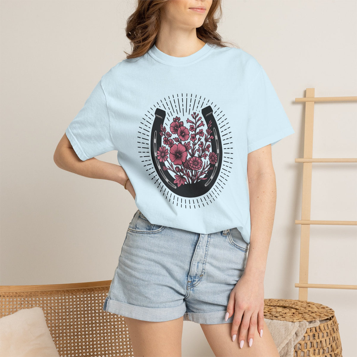 Horse Shoe Floral Shirt Cowgirl Ranch Gift for Women Folk Tee Horseshoe T-Shirt