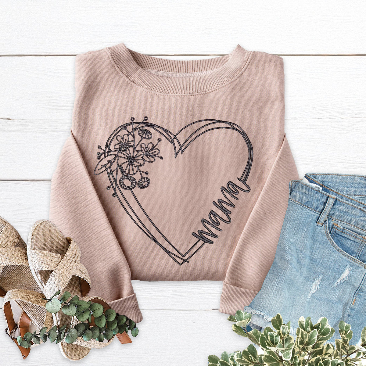 Mama Heart Embroidered Crewneck Sweatshirt product image 1